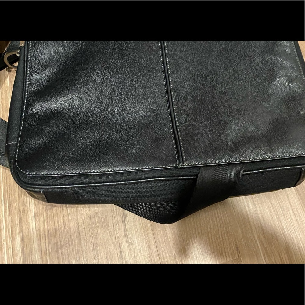 BOCINI LEATHER CASE USED ONCE
